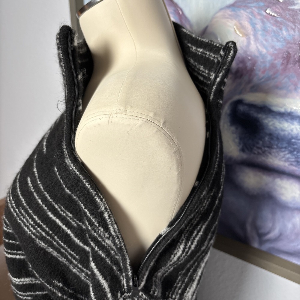 T by Talbots Women's‎ LP Mock Turtleneck Wool Blend Black White Striped Sweater - Picture 5 of 14